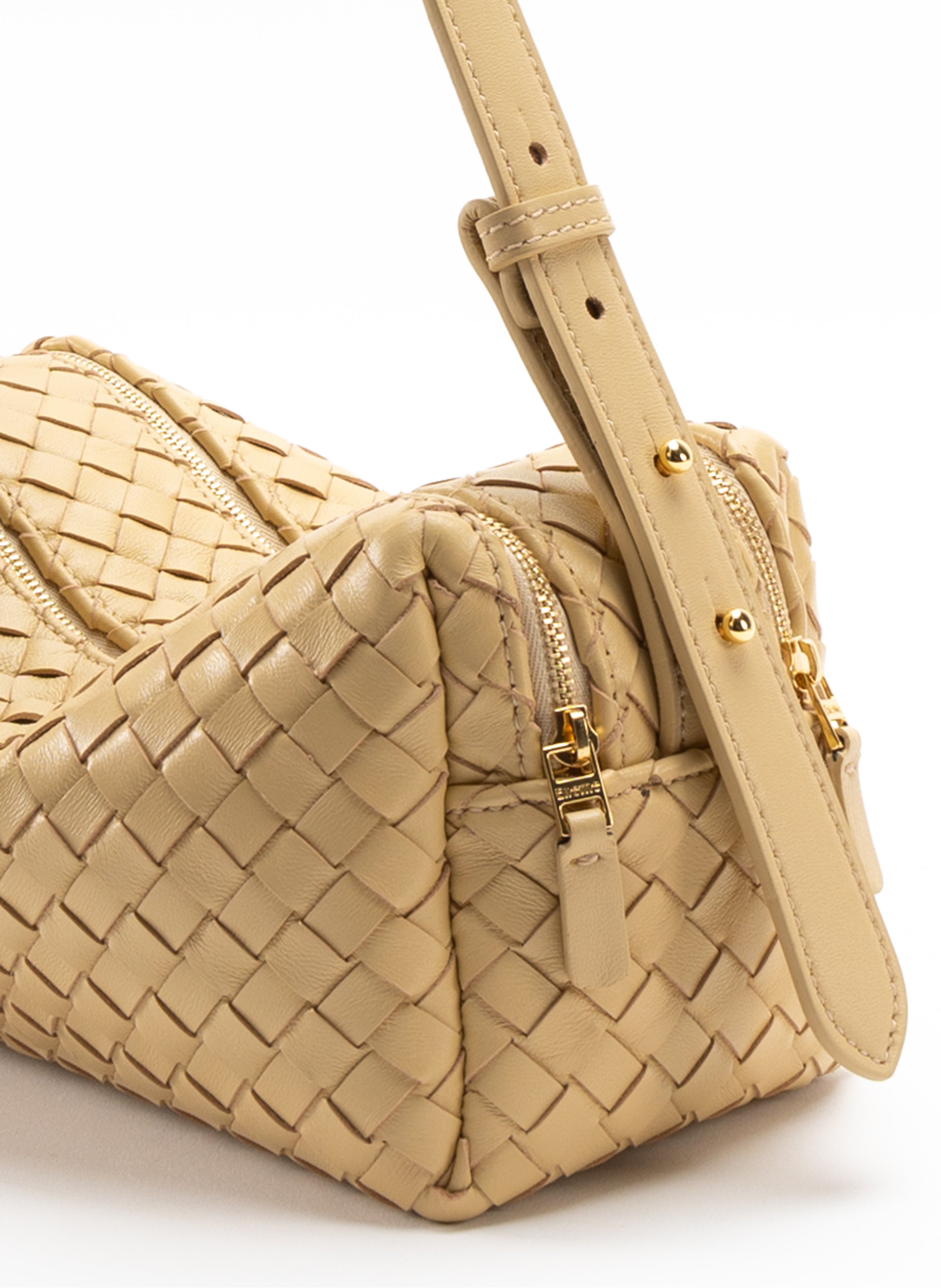Trousse Woven Leather Butter